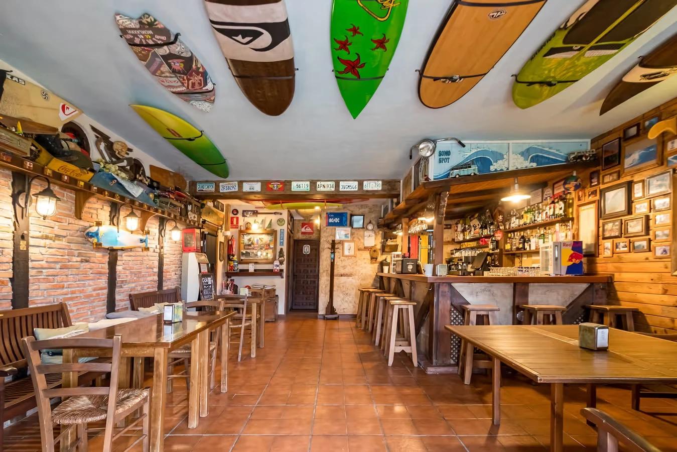 Interior del bar cafetería