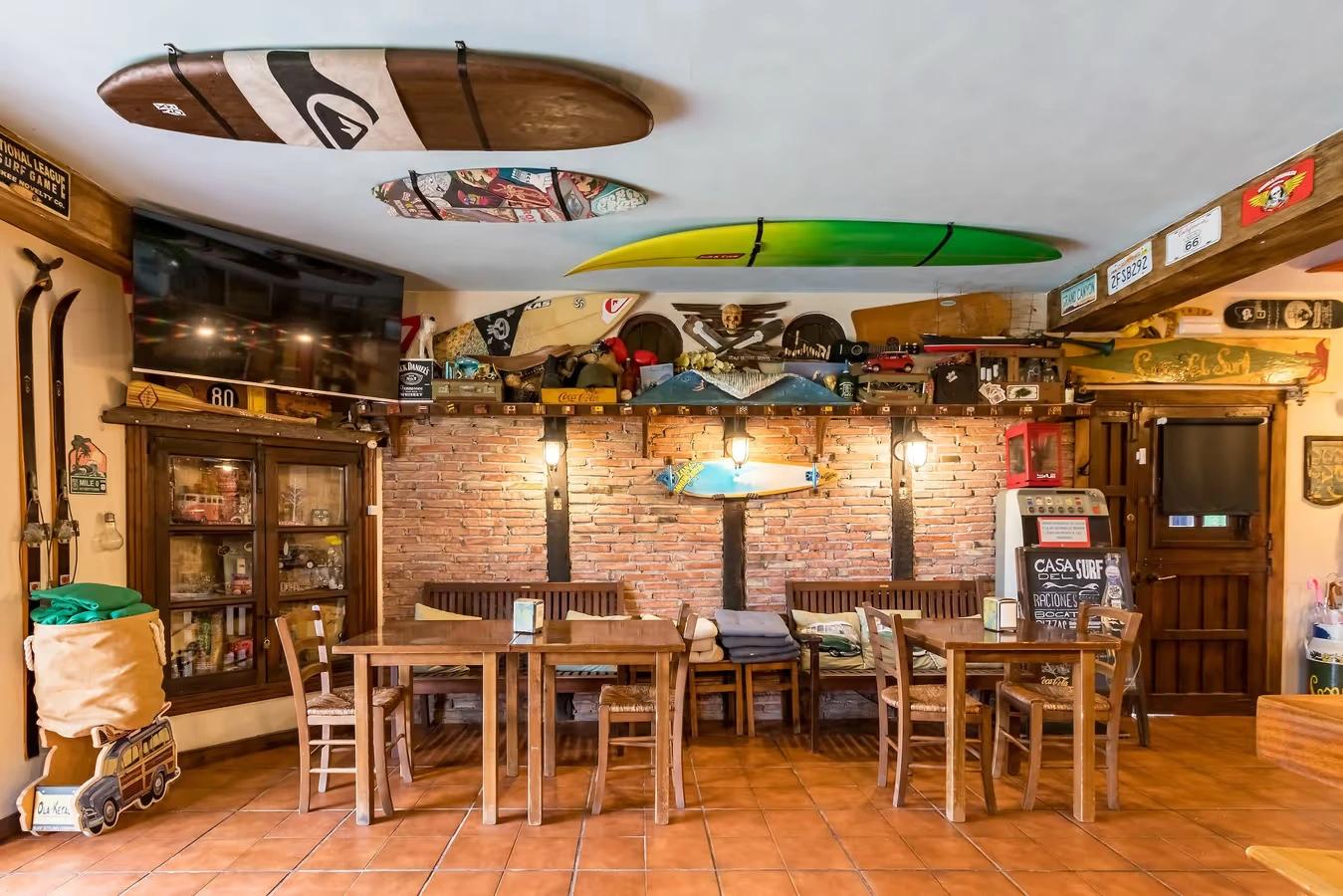 Bar Cafetería — zona de bar